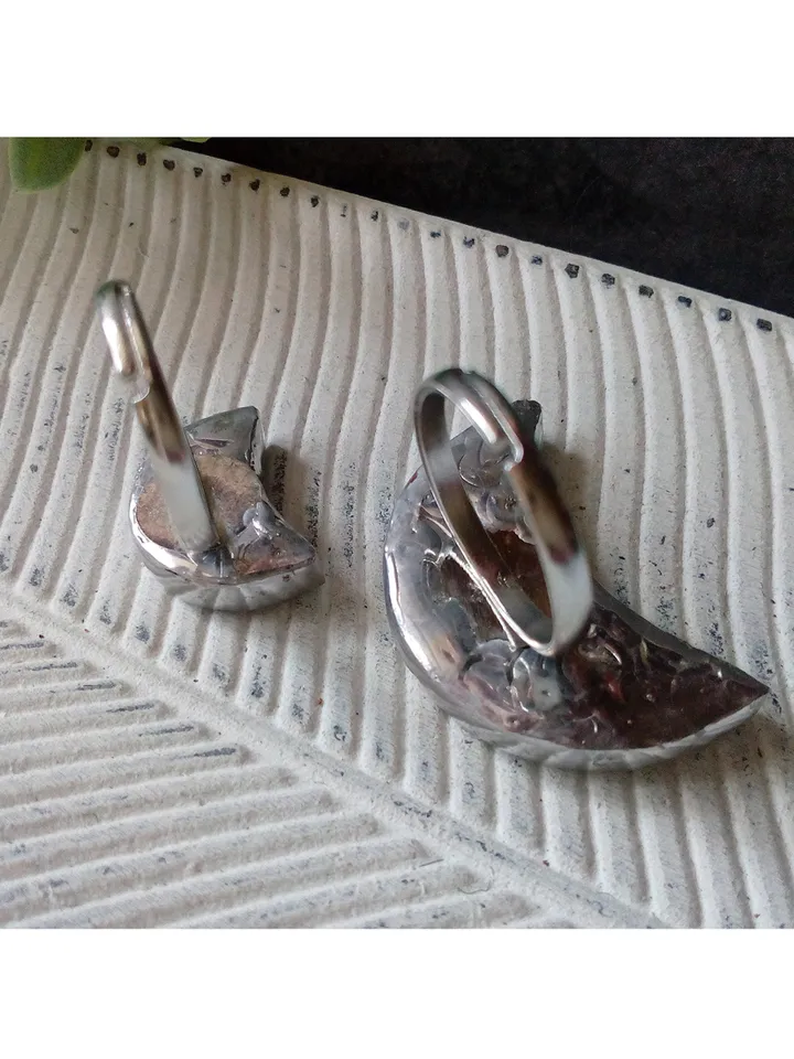 Mirror crescent ring, moon ring, stained glass ring, protection ring, Halloween ring, witchy aesthetic, soldered ring