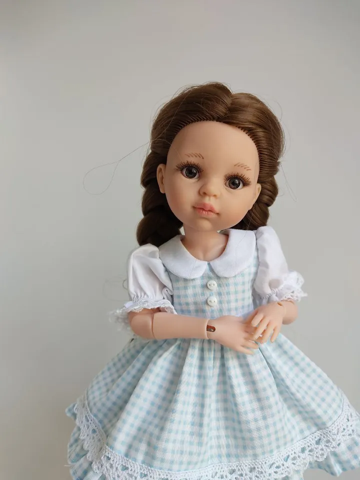 PDF sewing pattern for Paola Reina dolls.