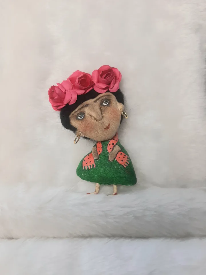 Textile brooch FRIDA