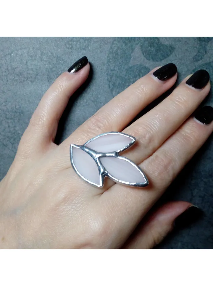 Glass spike ring, Floral ring, Stained glass ring, botanical ring, Leaf branch ring, Elven ring