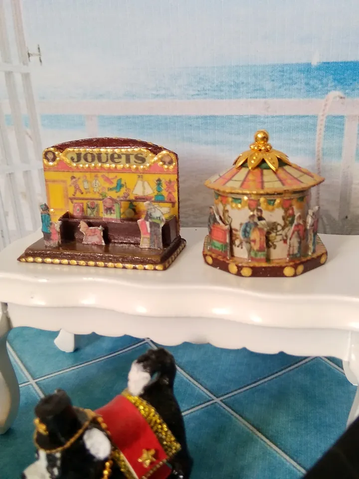 Dollhouse set. Carousel , stand. Dollhouse miniature.1:12 scale.