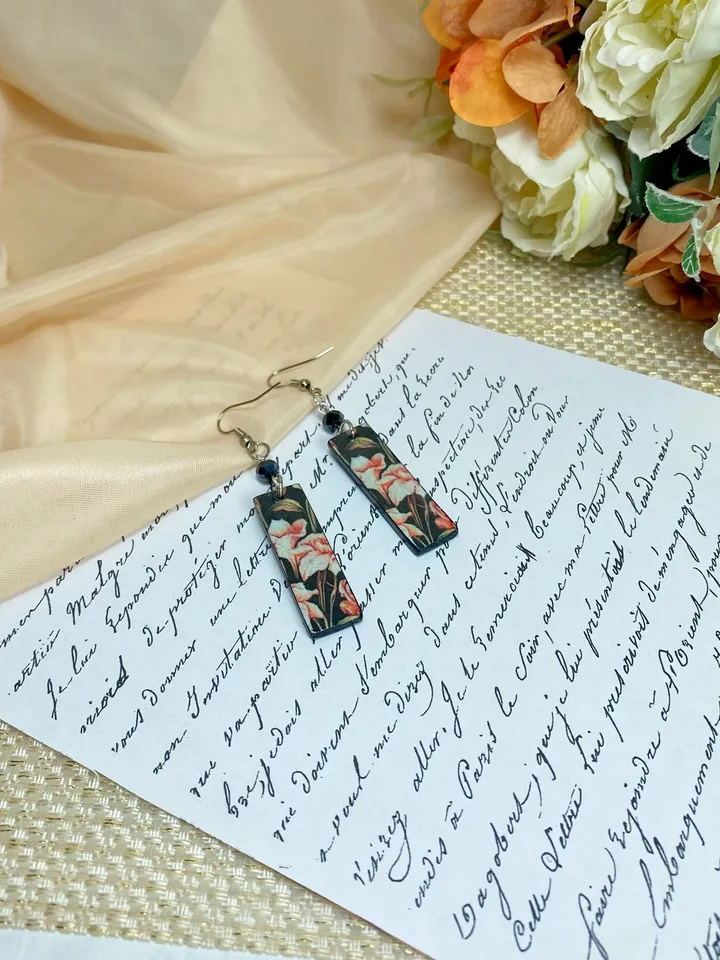 Handmade earrings. Lightweight, elegant earrings.