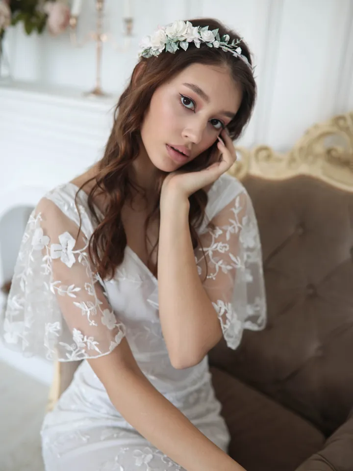 White flower crown, Wedding Flower Crown, Side Flower crown, Bohemian crown, Flower Girl Crown, Rose Flower Headband