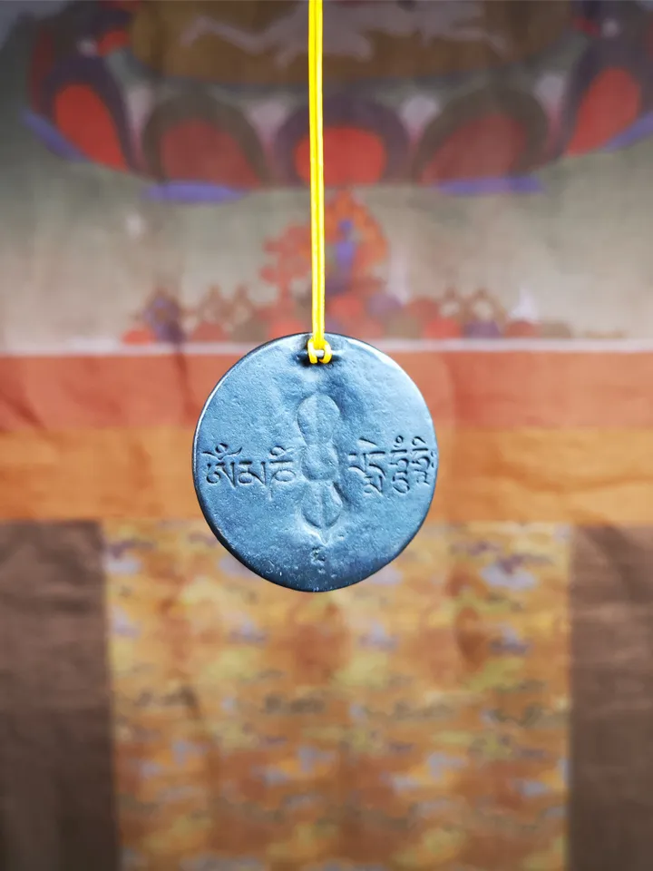 Gandhanra Old Mini Tibetan Buddha Statue Pendant,Lotus Born-Guru Rinpoche,1.4"