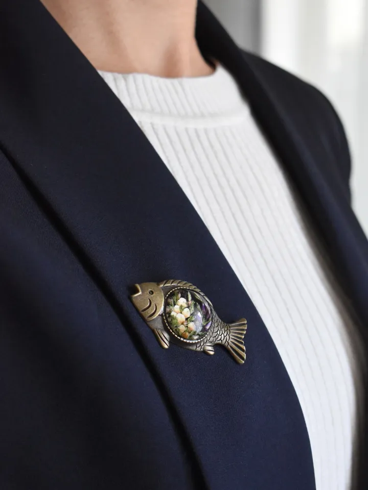 Real Flower Brooch. Brooch-fish with wildflowers in resin. Summer Brooch.