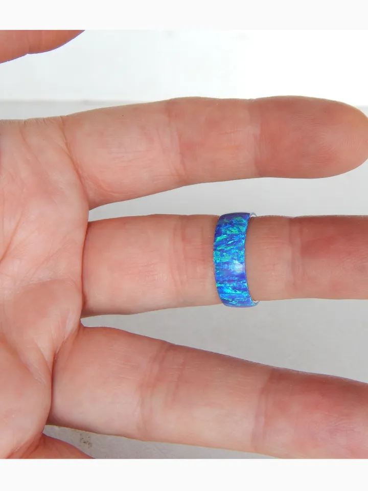 Silver band ring. Silver ring with synthetic opal.