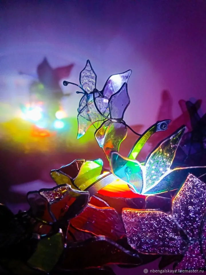 Vertical Flower Branch 3D, 3D Stained Glass Flower Branch, Vertical 3D Floral Stained Glass Branch, 3D Floral Branch in Stained Glass, Vertical Stained Glass Flower Composition in 3D, 3D Stained Glass Blossom Branch, Vertical 3D Flower Design