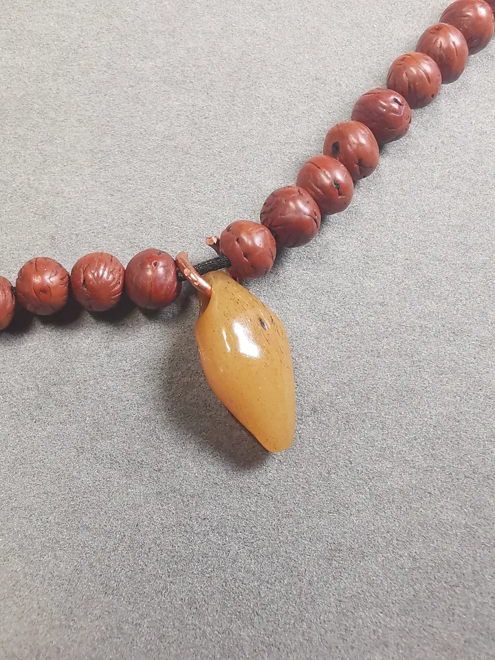 Gandhanra Tibetan Yak Bone Carved Amulet,Bead Counter Pendant,Mani Jewel Amulet for Mala,Prayer Beads