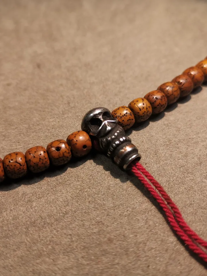 Gandhanra Tibetan Cold Iron Guru Bead,Skull Shape T-drilled 3-Hole Prayer Bead,Mala Bead,Connector Bead for Buddhist Bead Accessories