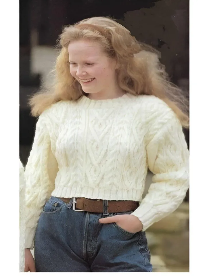 Cropped sweaters knitting pattern, ladies sweater knitting, aran sweater 30-40  inch