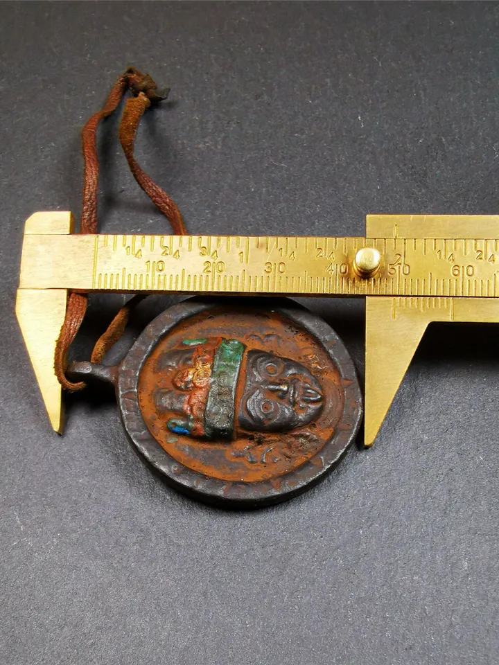 Gandhanra Vintage Tibetan Buddhist Amulet,Shri Devi,Drashi Lhamo,Zashi Lhamo,Buddhist Protector Badge,1.9" × 1.5"