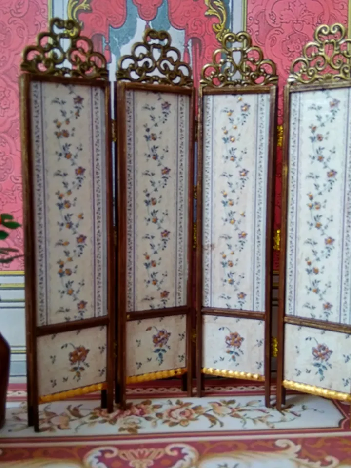 Screen for dollhouse.1:12 scale.