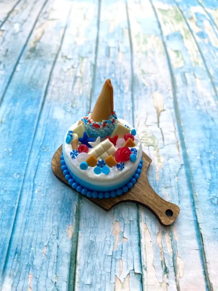 Miniature 4th July Cake with Polymer Clay for Dollhouse Souvenir