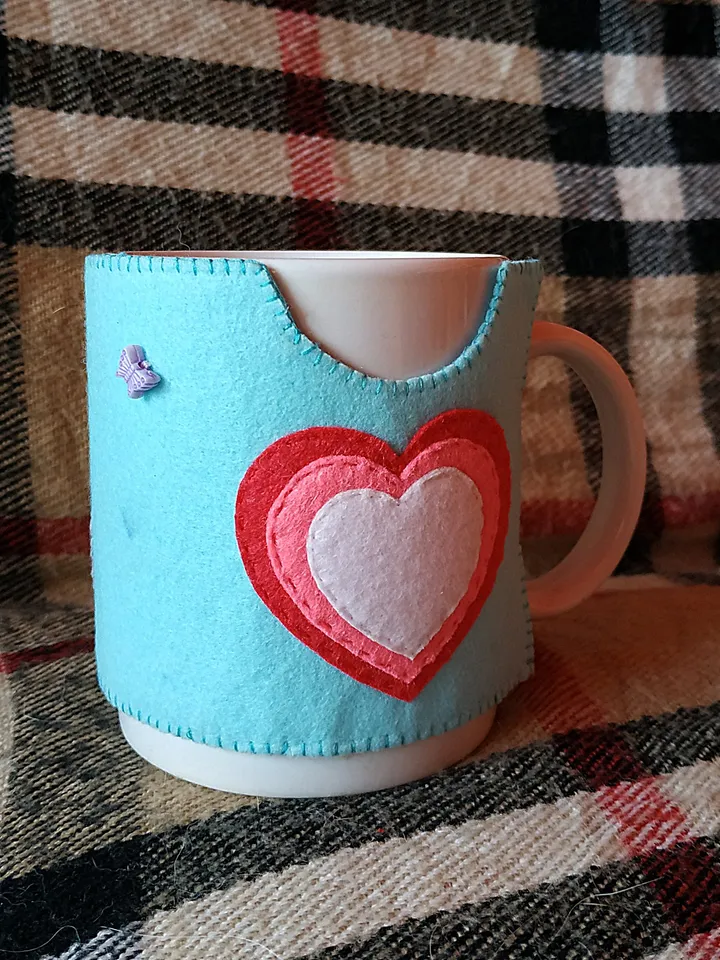 Felt pattern, Valentines day gift, Valentine day pattern, coffee cozy pattern, cup cozy pattern, felt sewing pattern, Felt teddy bear, Valentine felt décor, Valentine heart gift, Valentine ornament, gifts for her, gifts for him