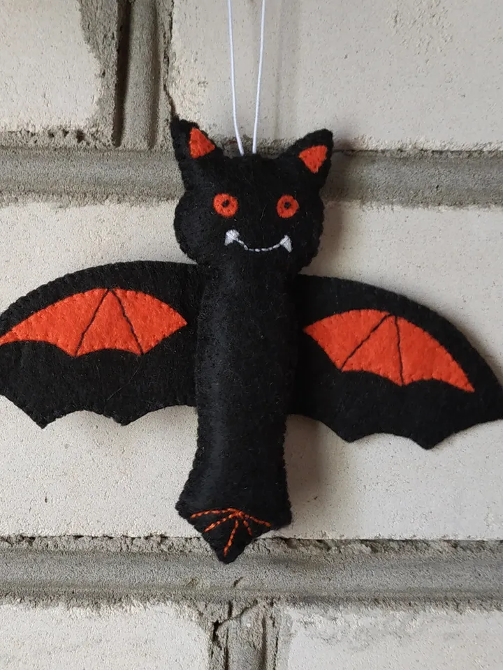 Halloween bat, bat ornament, Halloween ornament, Halloween décor, plush bat toy, Halloween gift, felt bat toy, Halloween decoration, autumn thanksgiving, baby room décor, felt animals toy