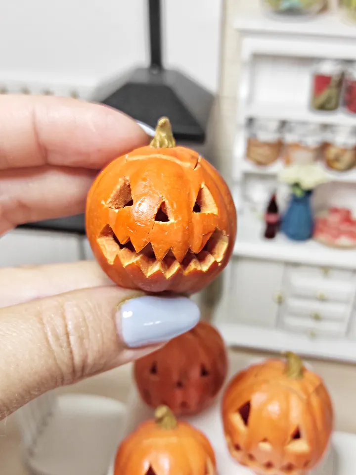 Miniature lantern, pumpkins for dolls, house decor, Halloween pumpkin, gift ideas, pumpkins for dollhouse, miniature