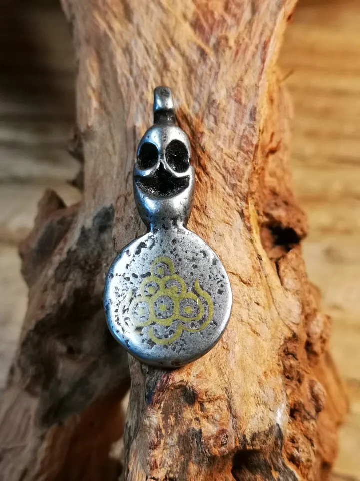 Gandhanra Handmade Buddhist Amulet,Skull Sītavana and Flame Pendant,Cold Iron inlaid Copper