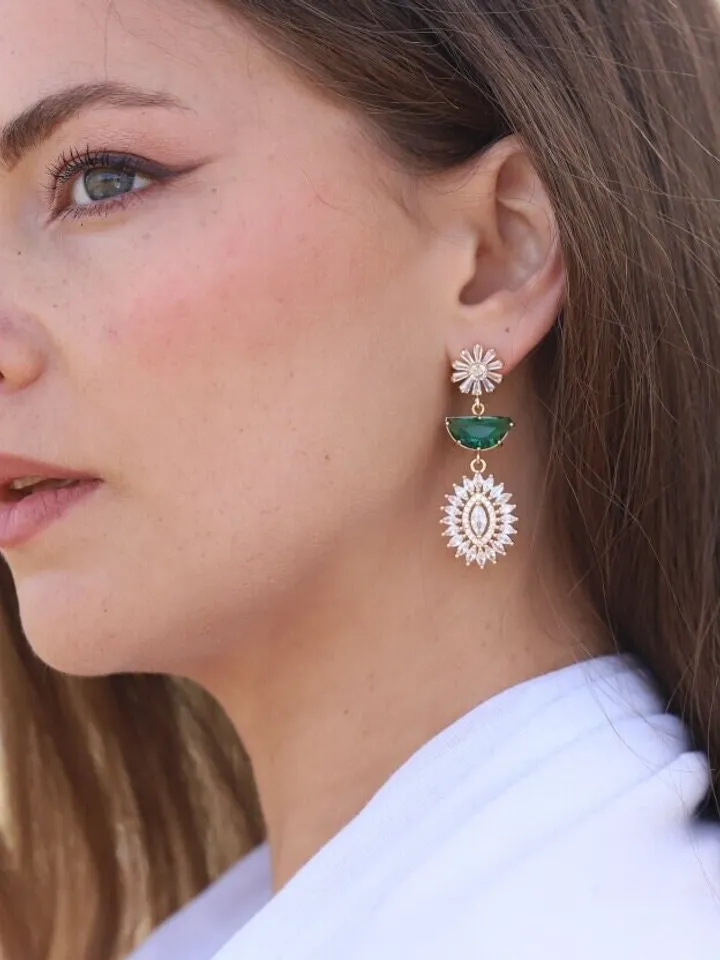 Emerald Green Gold Art Deco Wedding Earrings For Bride, Swarovski Crystal Vintage Boho Bridal Earrings, 1920s Flower Gatsby Wedding Earrings