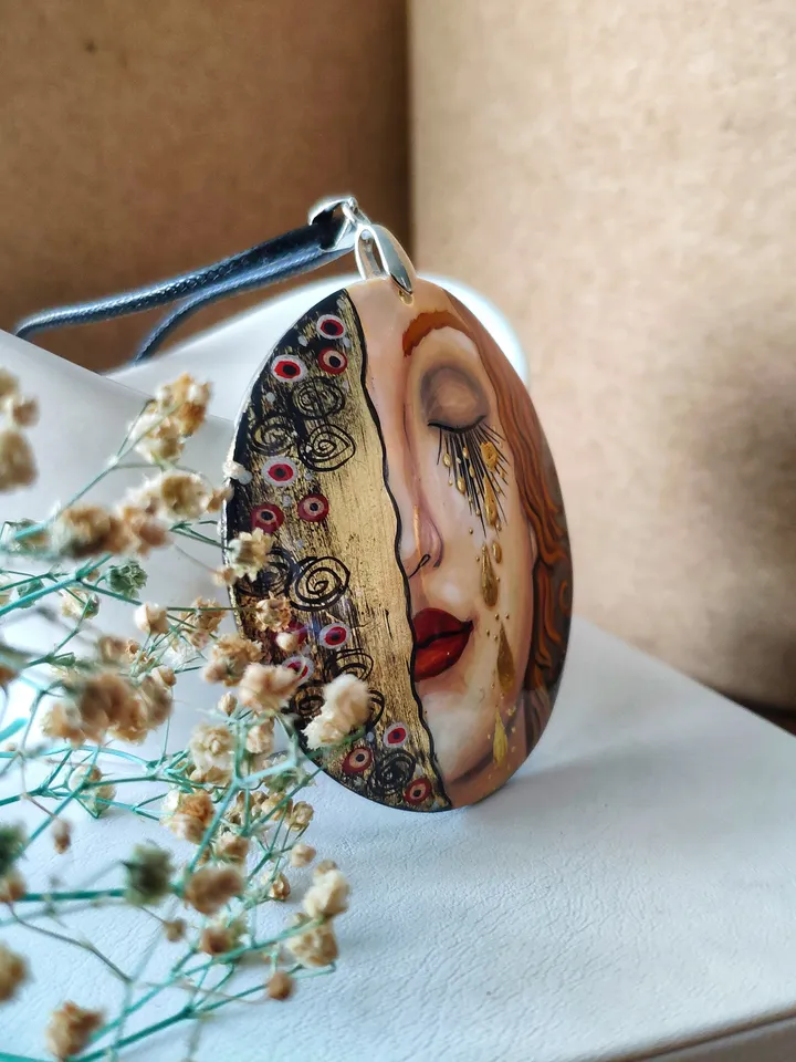 Hand Painted Necklace. Mother-of-pearl Russian hand-painted necklace pendant "Le lacrime di Freyja". Hand paint necklace pendant.