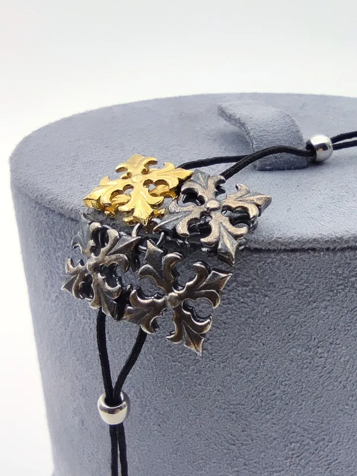 Bracelet - Heraldic Lily