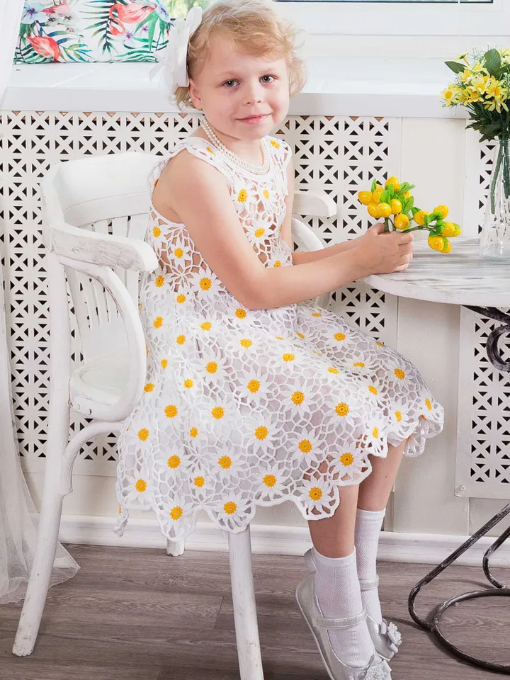 Floral Crochet Dress Pattern – Chamomile Dress for Girls