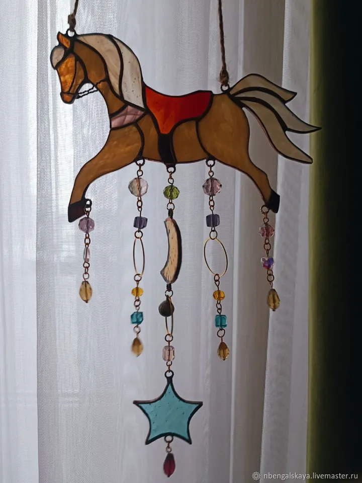 Horse. Sun Catcher, Stained Glass Sun Catcher Horse, Glass Horse Ornament, Tiffany Style Horse Pendant, Art Glass Light Catcher – Horse, Whimsical Glass Horse Hanging