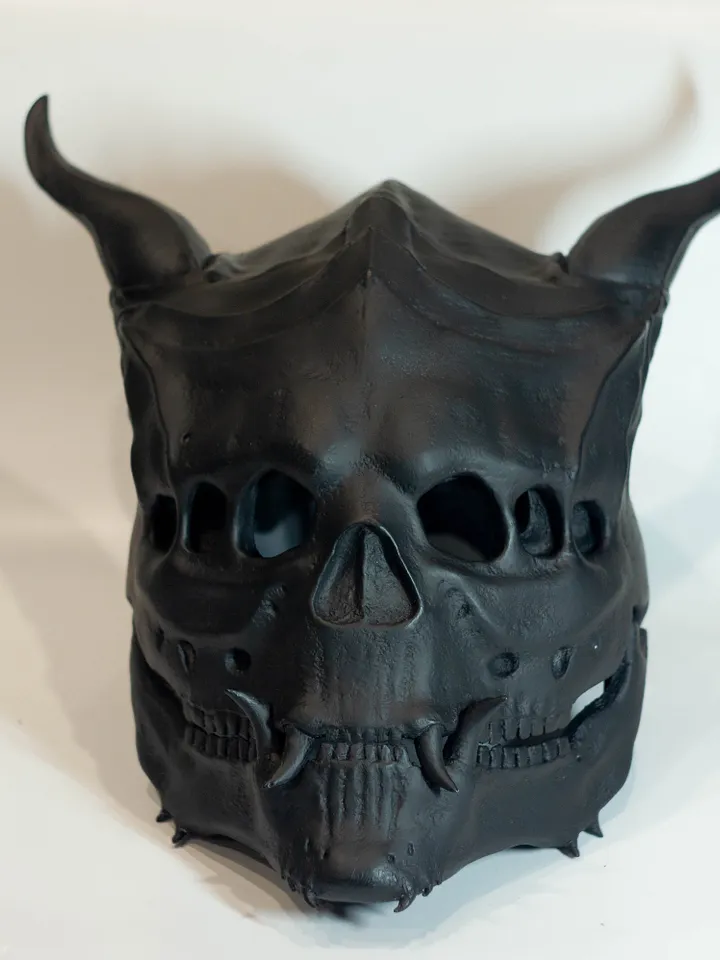 Three-eyed black demon mask with moving jaw, resin skull mask, demon skull, halloween mask scary, custom cosplay mask, creepy mask