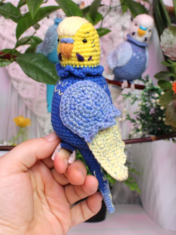 Budgerigar with rotating head crochet pattern PDF Amigurumi parrot toy