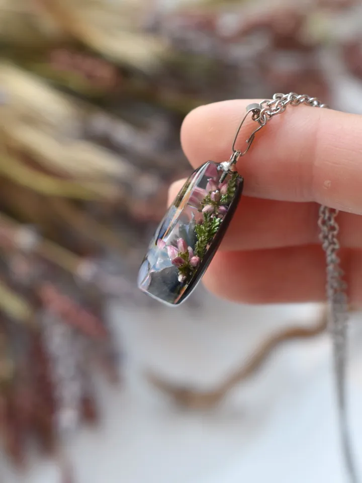 Real hydrangea and heather Pendant. Pendant-drop with real blue hydrangea. Real hydrangea in resin.