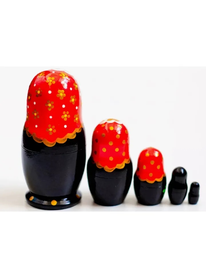 Matryoshka wooden 4,3” souvenir. Set of 5 dolls in 1.
