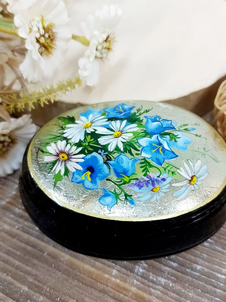 Beautiful Russian Lacquer Box "Wildflower" 2.36*3.2.Fedoskino Mother of pearl Hand painted.jewelry box.Gift for cat lovers.Art gifts.For her