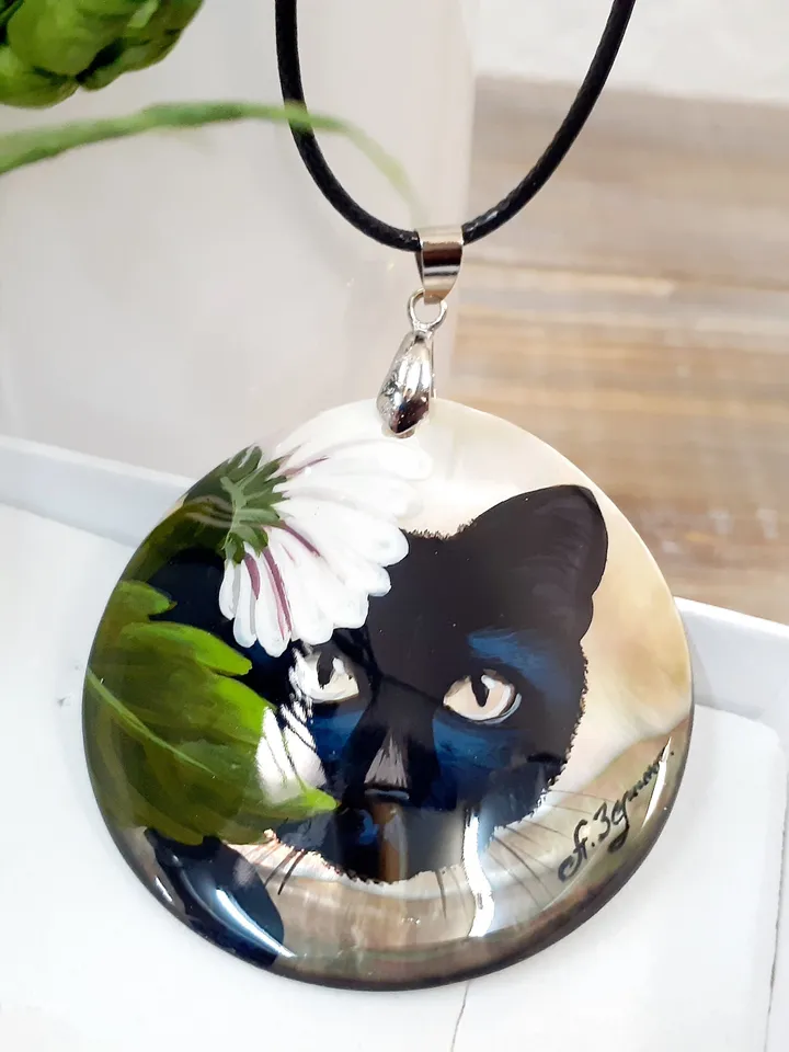 Beautiful Pendant"BlackCat" Mother-of-pearl miniature Hand-painted Russian jewelry magic of painting Art gift Fedoskino Abalone shell