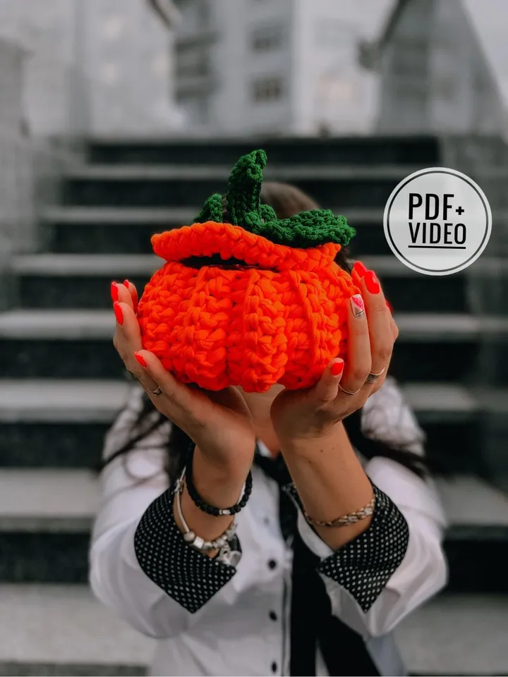 Crochet basket pumpkin Halloween Thanksgiving, PDF pattern, digital instant download