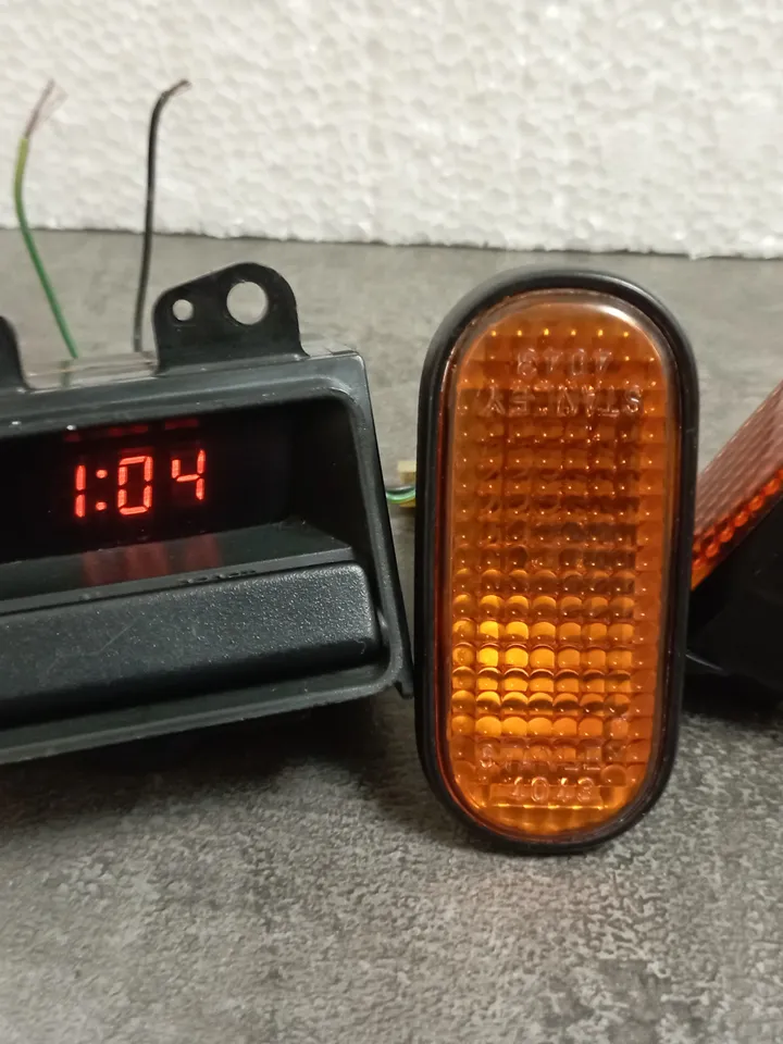 JDM HONDA CIVIC EG6,EG9 AMBER SIDE MAKER/ AMBER CLOCK