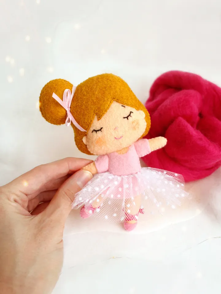 Felt ballerina hand sewing PDF tutorial with patterns. Christmas tree ornament. Soft doll pattern