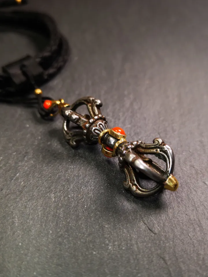 Gandhanra Tibetan Buddhist Amulet,Dorje Vajra Pendant, Made of Cold Iron,Inlaid with Agate,2.0"
