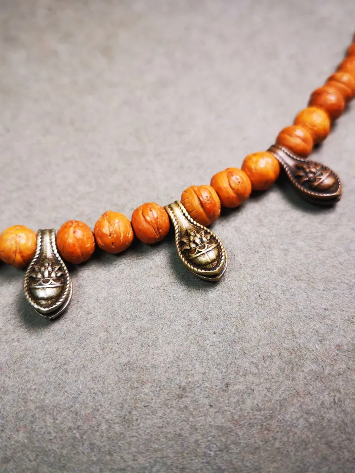 Gandhanra Handmade Buddhist Mala Counter Clip,Bum Counter Clip for Prayer Beads,Mani Jewel/Wish-Fulfilling Cintamani Shape,Mala Accessories