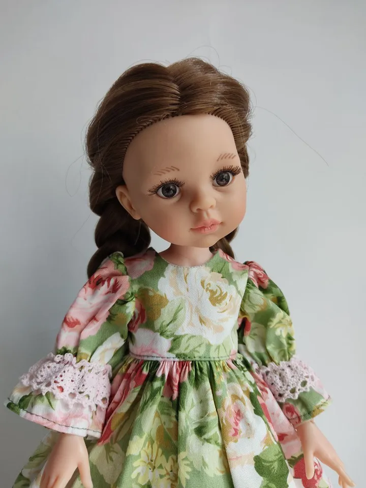 PDF sewing pattern for Paola Reina dolls.