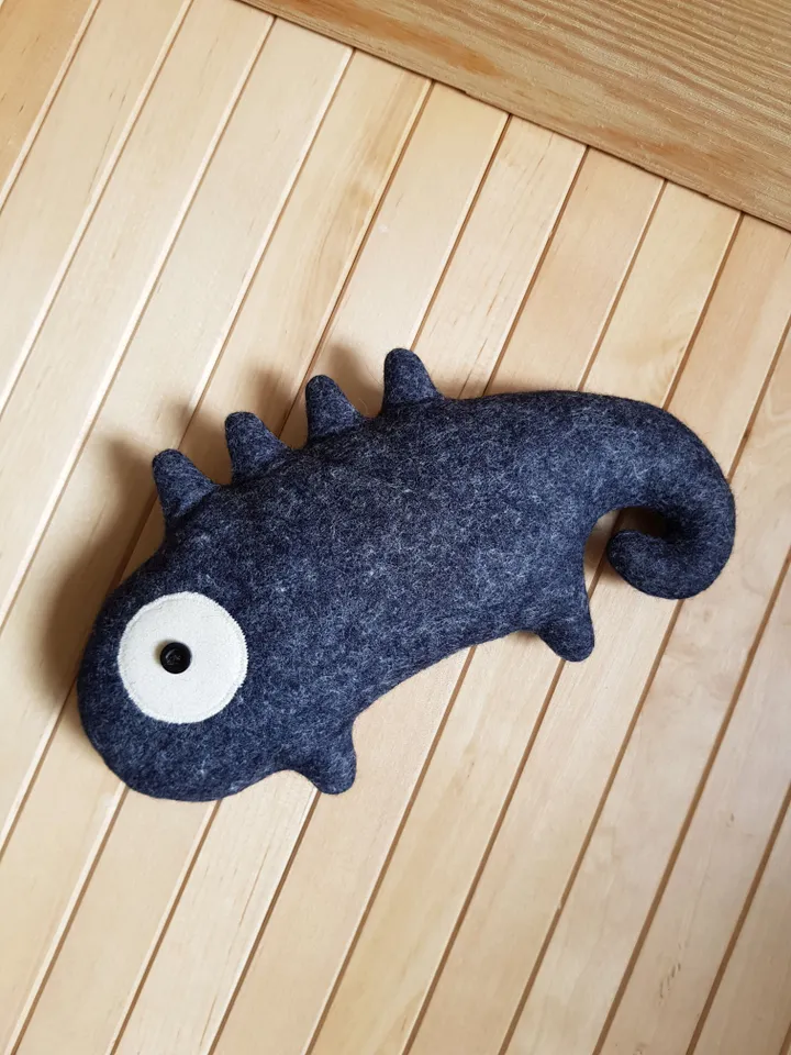 Felt doll sewing pattern PDF stuffed Chameleon, digital tutorial in english