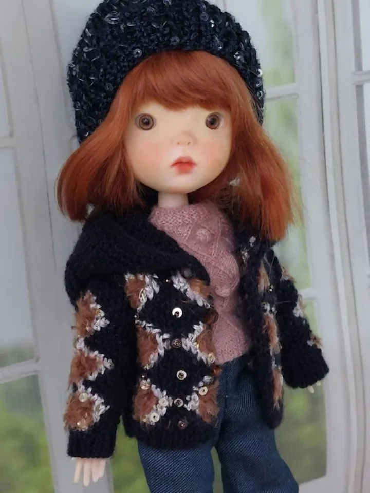 Exclusive dark blue hooded jacket for OB22 dolls: handmade from merino yarn with silk