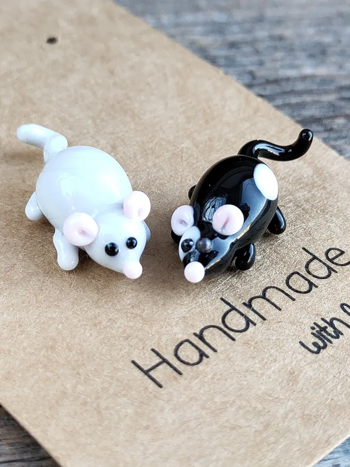 Mouse figurine Rat gifts Pet mouse Rat toy Glass rat art Mouse miniature Dollhouse miniature Miniature animals Tiny glass mouse White rat