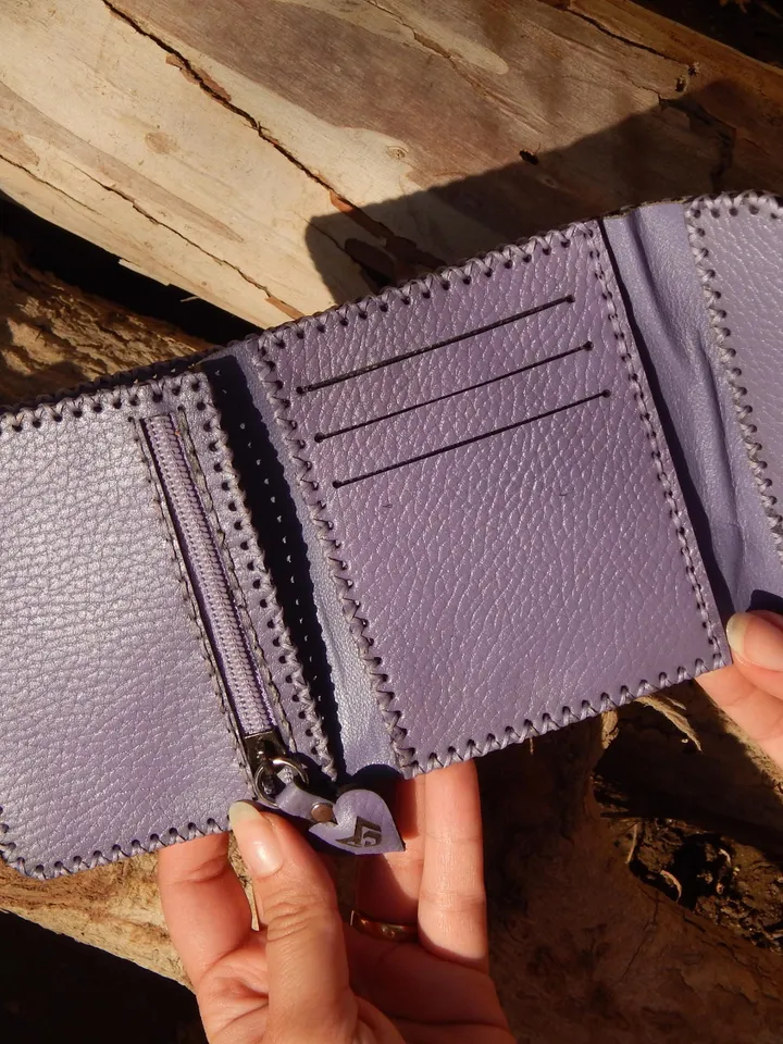 Leather Women Wallet, Handcrafted Bifold Wallet for Women Made from Cowhide Leather, Leather Wallet Women Slim ID Credit Card Wallet.