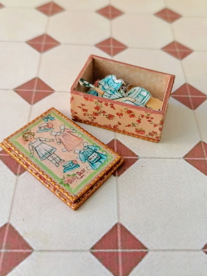 Boxes with paper dolls and accessories for dollhouse 1:12. Handmade.