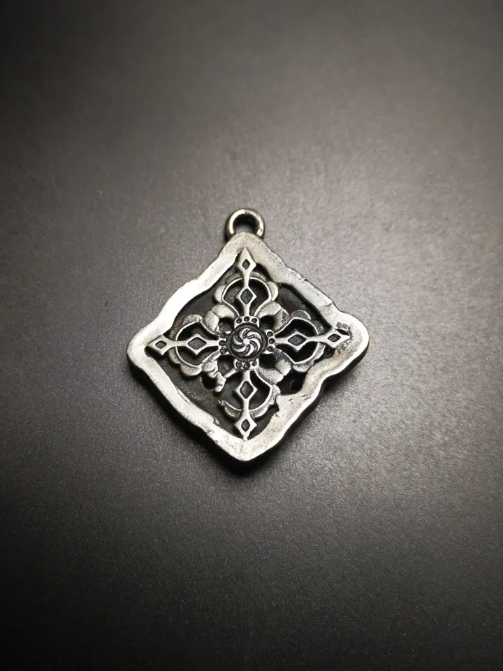 Gandhanra Antique Tibetan Buddhist Amulet,Snow Lion-the Four Dignities(Garuda,Tiger,Dragon,Lion),Buddhist Talisman,Inlaid with Sliver