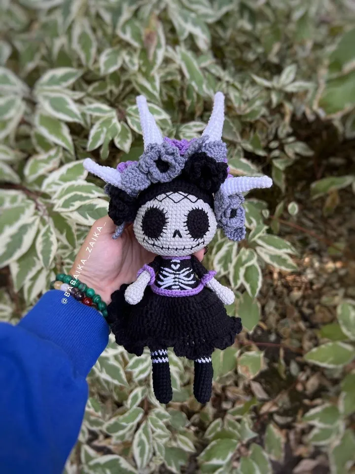 PDF Crochet Catherine Skull Girl Pattern in Eng Halloween Pattern Crochet Monster Doll Crochet Pattern Catrina la Calavera patrón en español