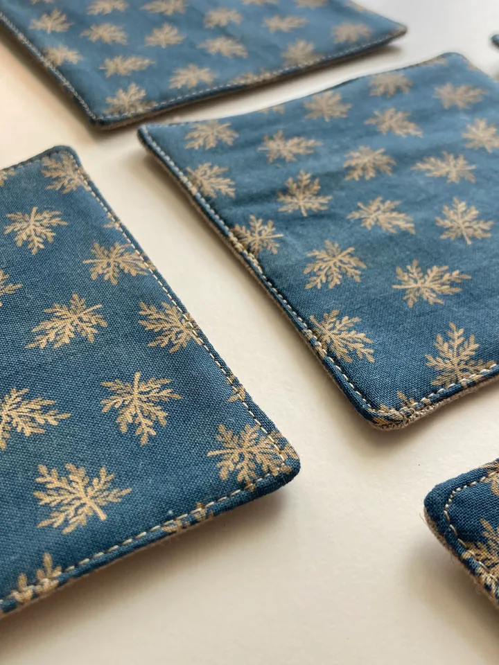 Mug holder Set of 5 Linen coasters 4.5'' x 4.5''