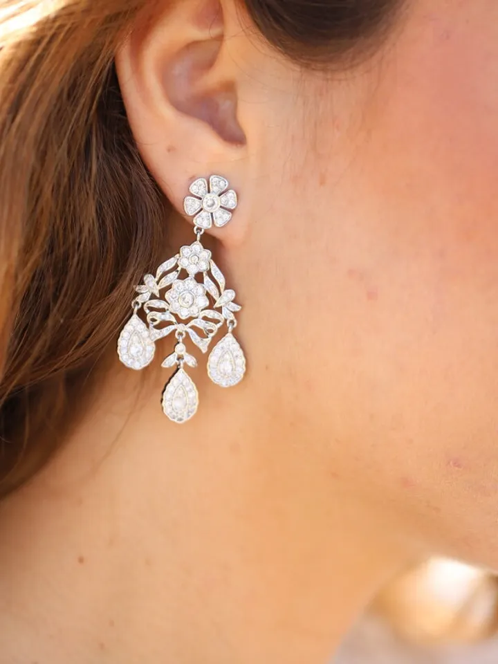 Elizabeth Taylor Wedding Earrings , Art Deco Bridal Earrings, Swarovski Crystal Wedding Jewelry, Chandelier Statement Earrings For Bride