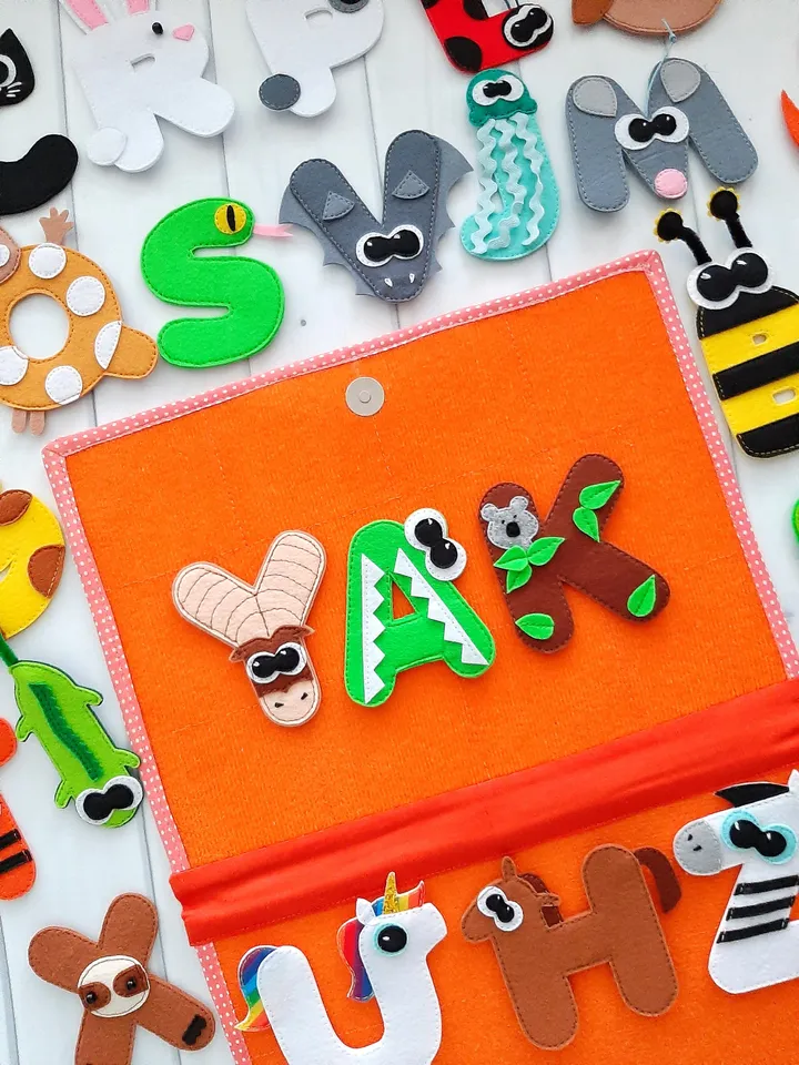 Felt alphabet pattern, ABC Quiet book Pattern , First montessori alphabet felt book tutorial pdf, Felt board letters sewing for toddler