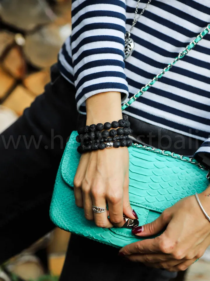 Genuine python skin MIDI bag tiffany color, leather turquise color bag, colorful classy chain bag, elegant crossbody bag leather handmade