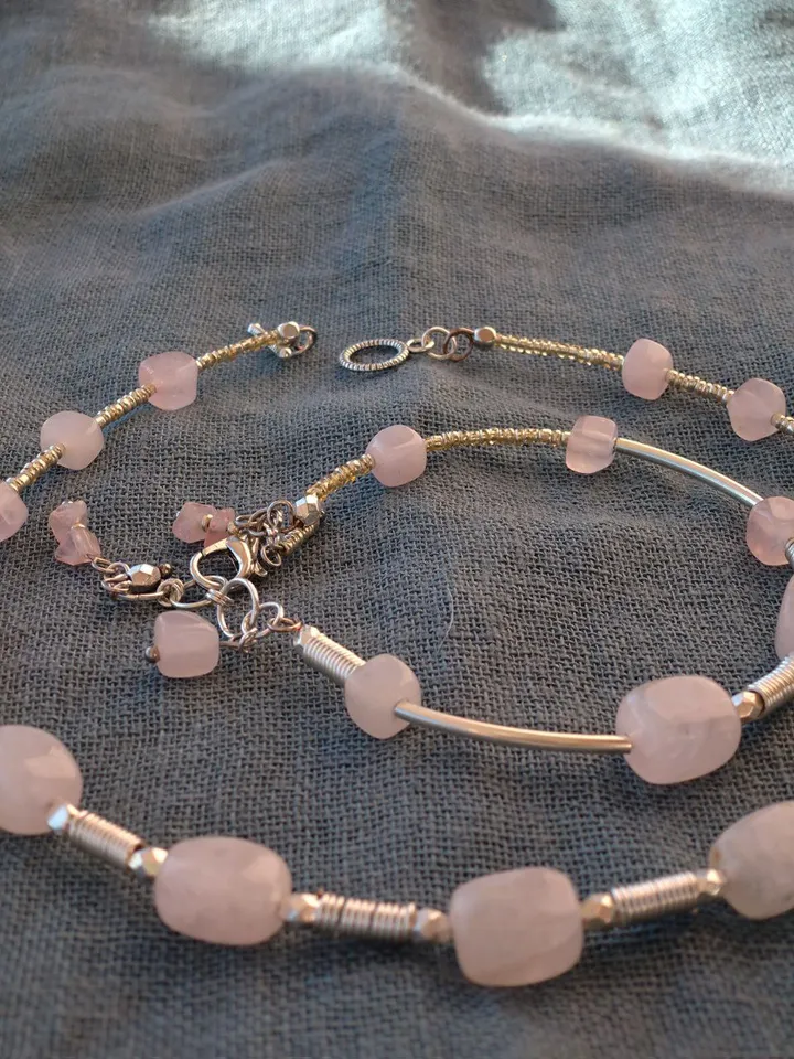 Quartz necklace and bracelet